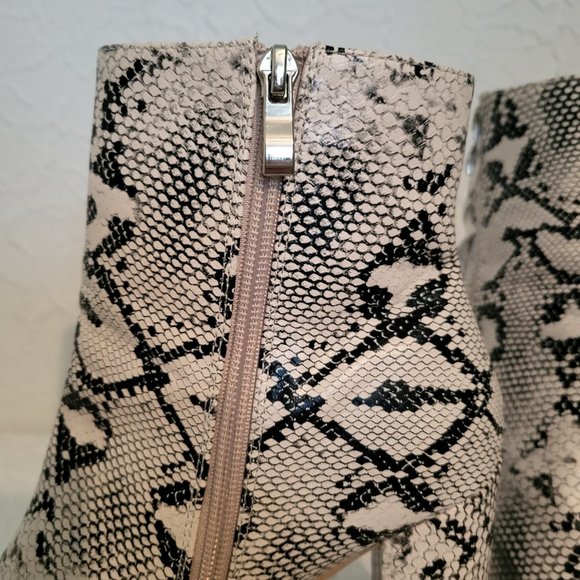 PrettyLittleThing Snake Print Ankle Boots - Picture 5 of 11